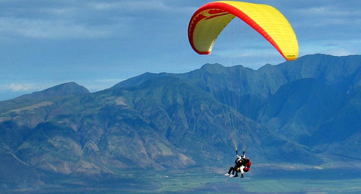 Thachi Paragliding